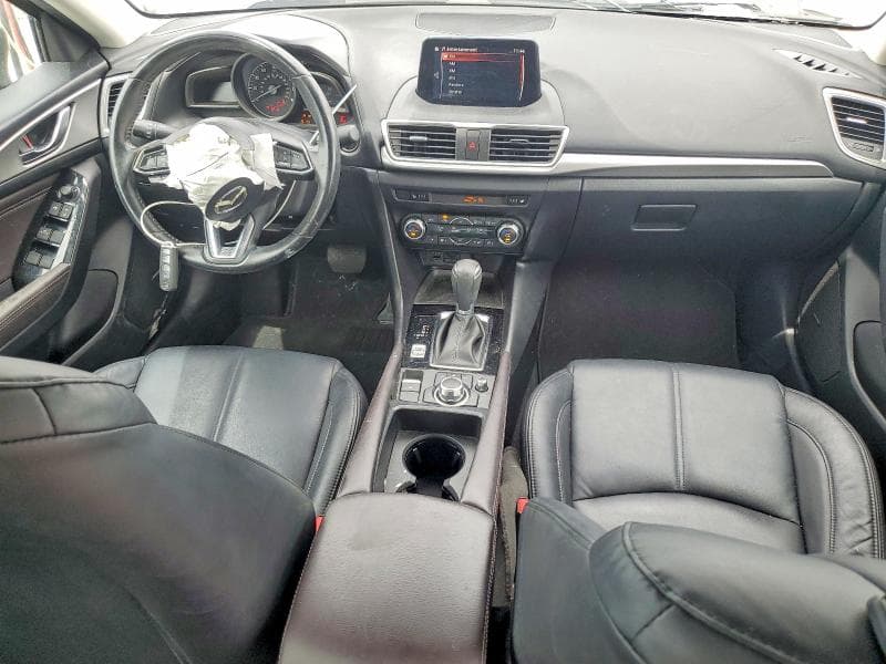2017 MAZDA 3 TOURING 8