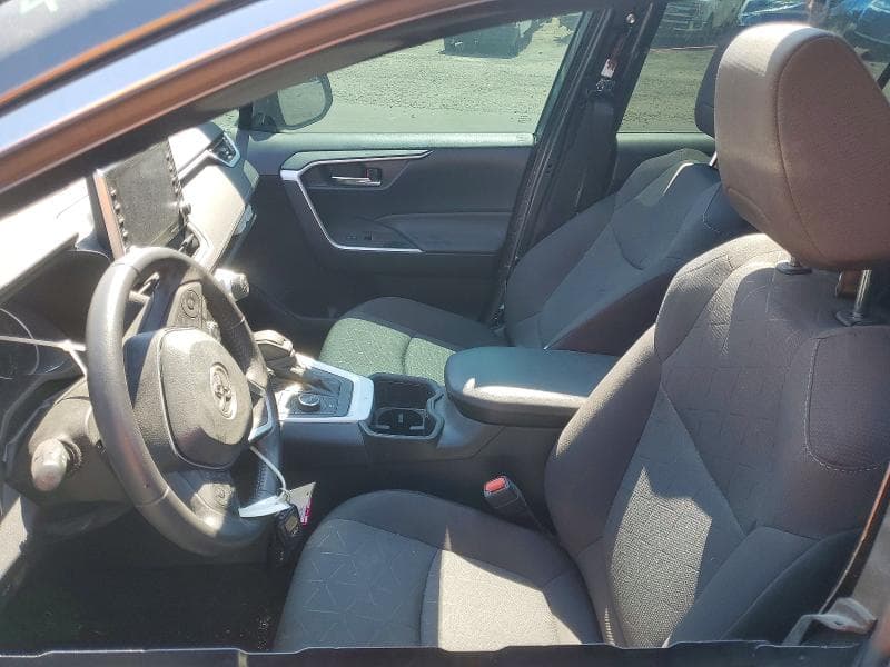 2022 TOYOTA RAV4 XLE 7