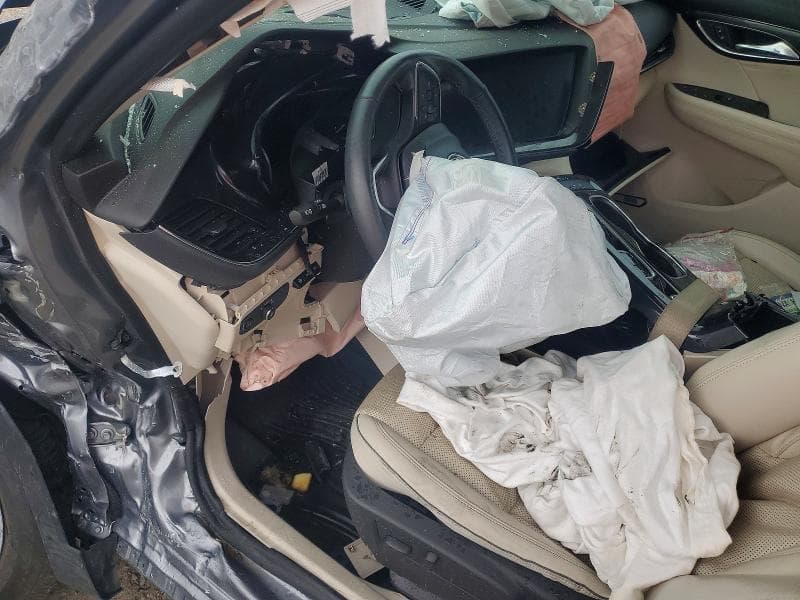 2022 BUICK ENVISION ESSENCE 8