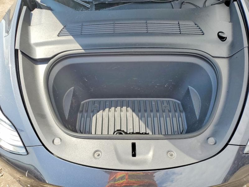 2024 TESLA MODEL Y 11