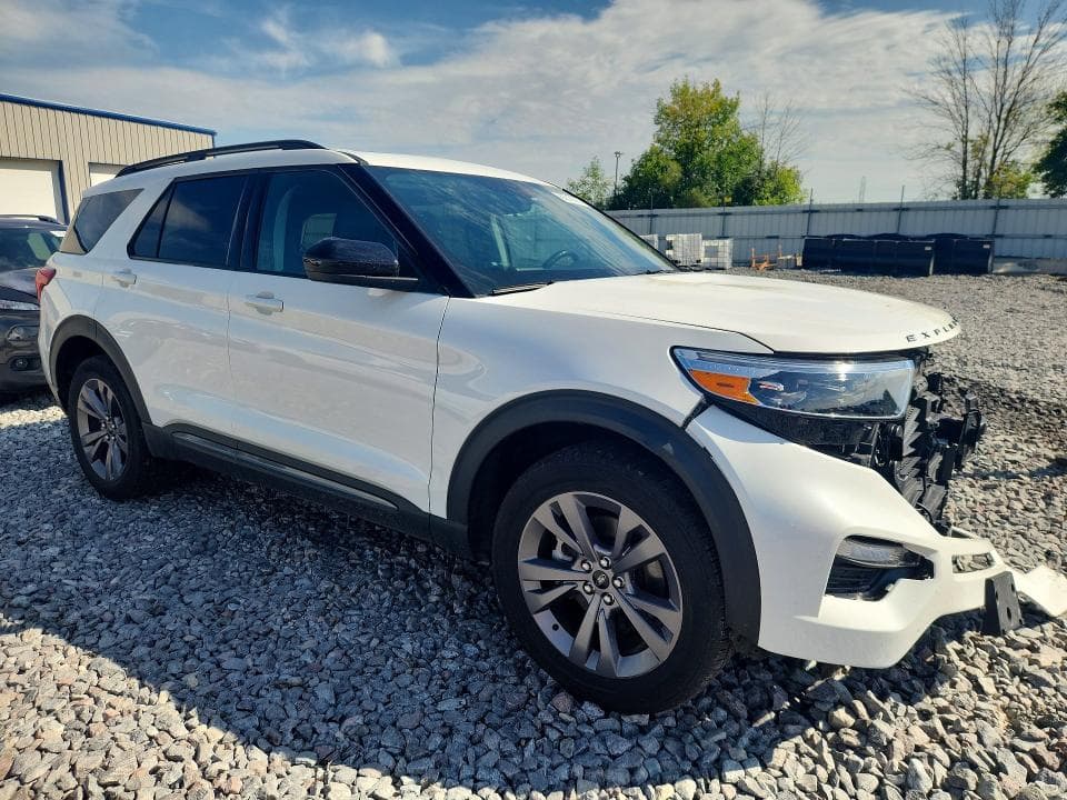 2022 FORD EXPLORER XLT 4