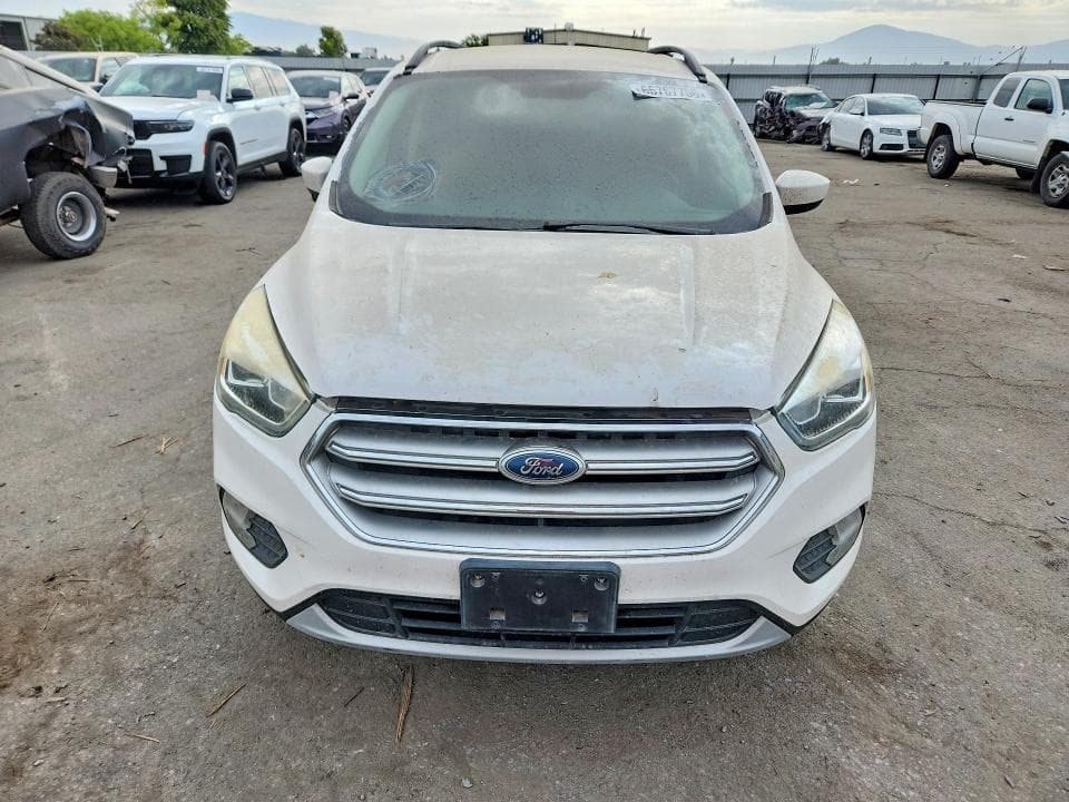 2017 FORD ESCAPE SE 5