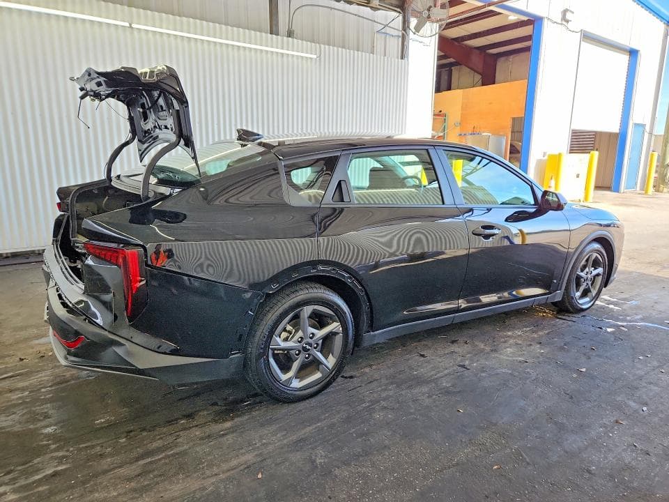 2025 KIA K4 LXS 3