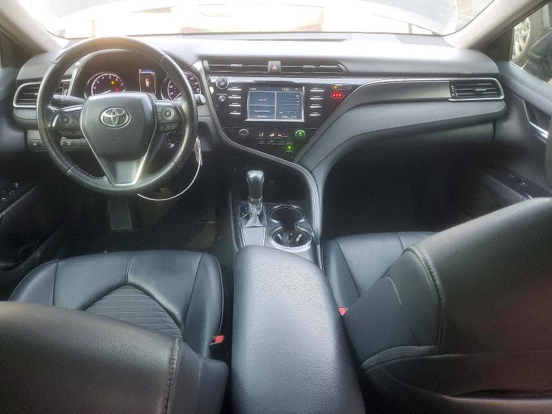 2019 TOYOTA CAMRY SE 8