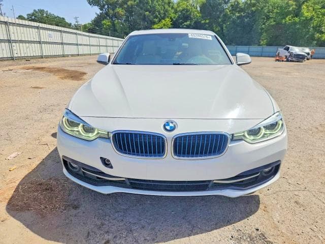 2018 BMW 330E 5