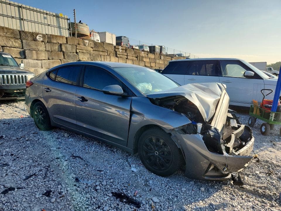 2019 HYUNDAI ELANTRA SE 4