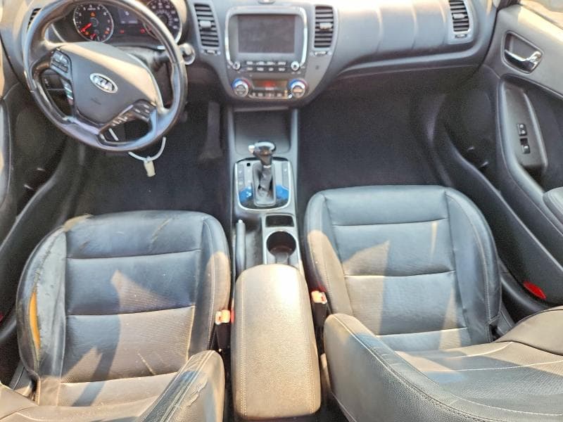 2017 KIA FORTE EX 8