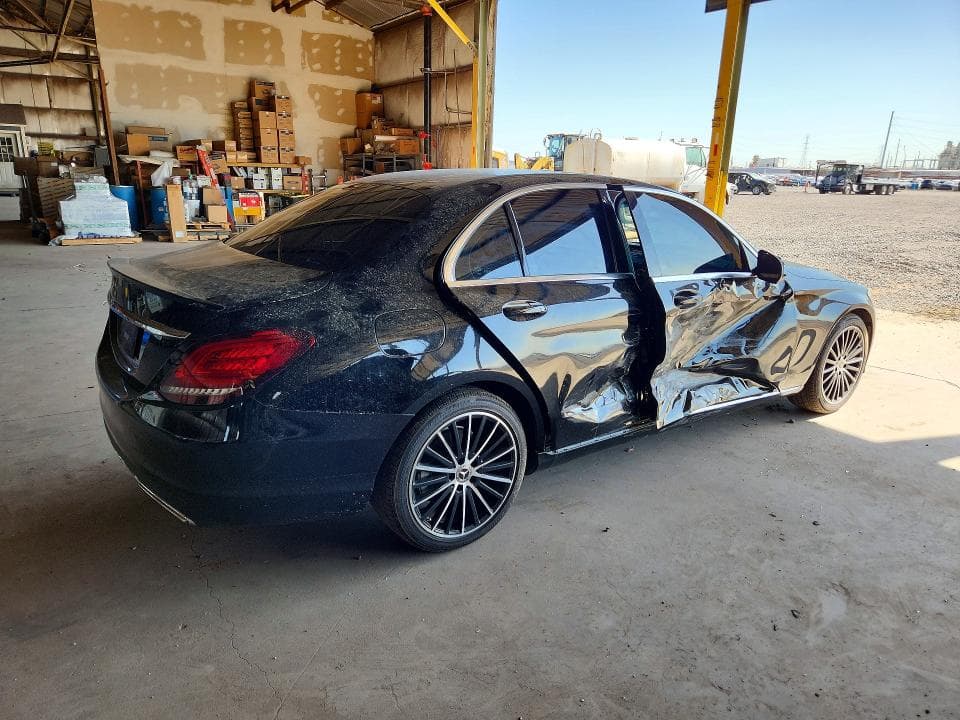 2019 MERCEDES-BENZ C 300 3