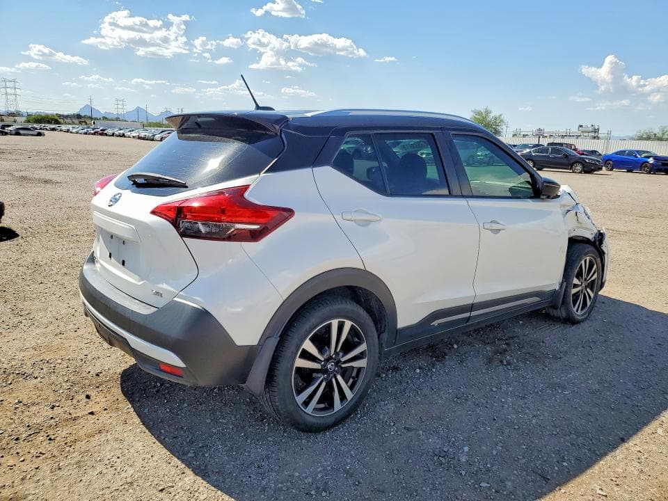 2019 NISSAN KICKS SR 3