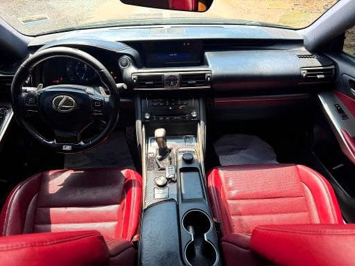2018 LEXUS IS 300 9