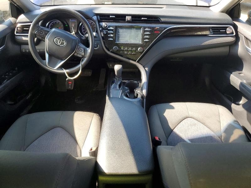 2018 TOYOTA CAMRY LE 8