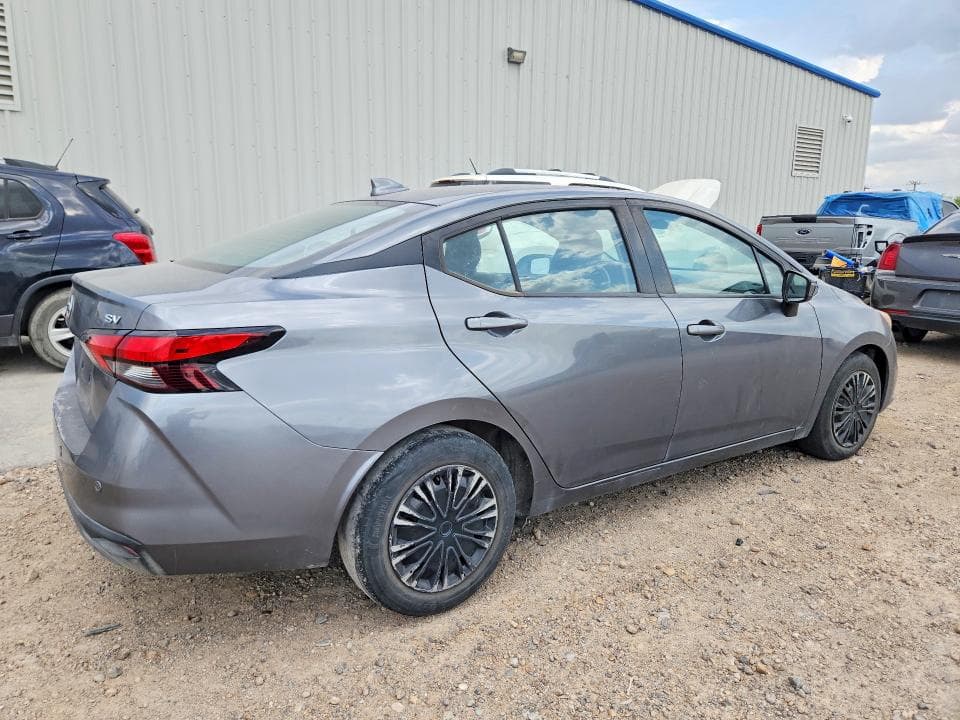 2020 NISSAN VERSA SV 3
