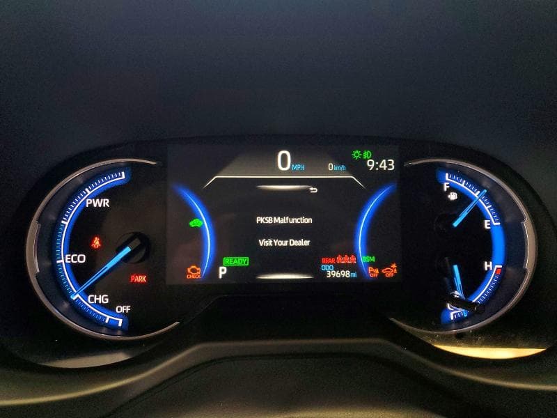 2025 TOYOTA RAV4 XLE PREMIUM 9