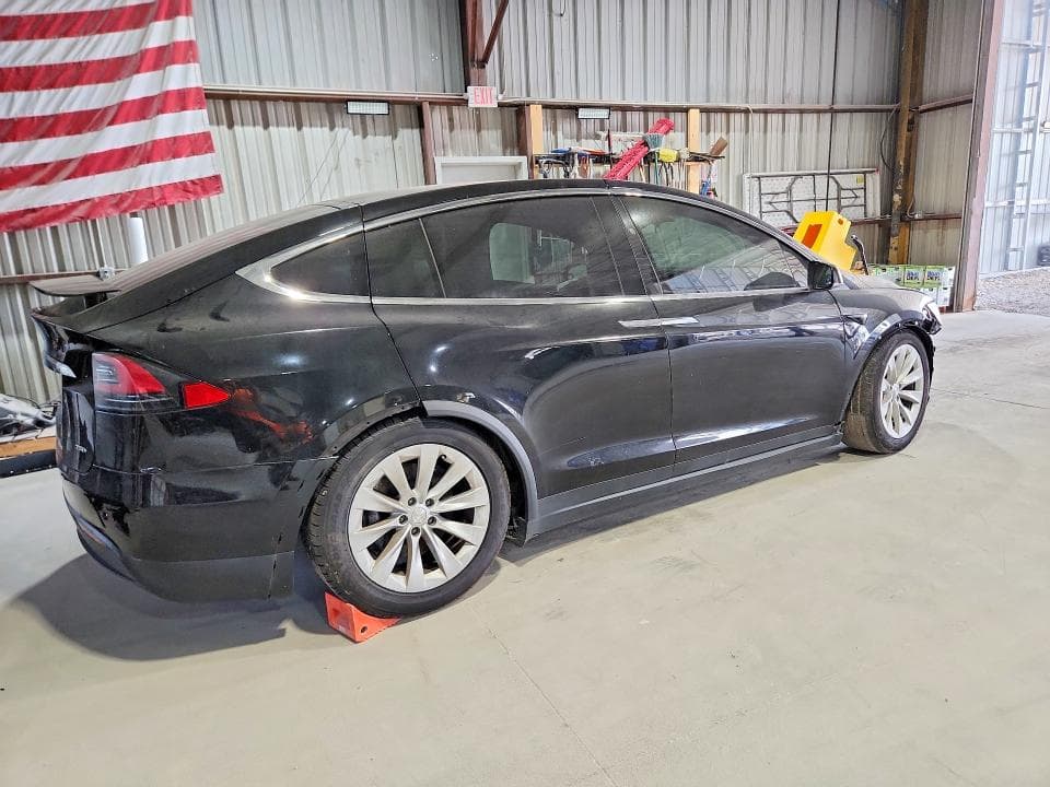 2017 TESLA MODEL X 3