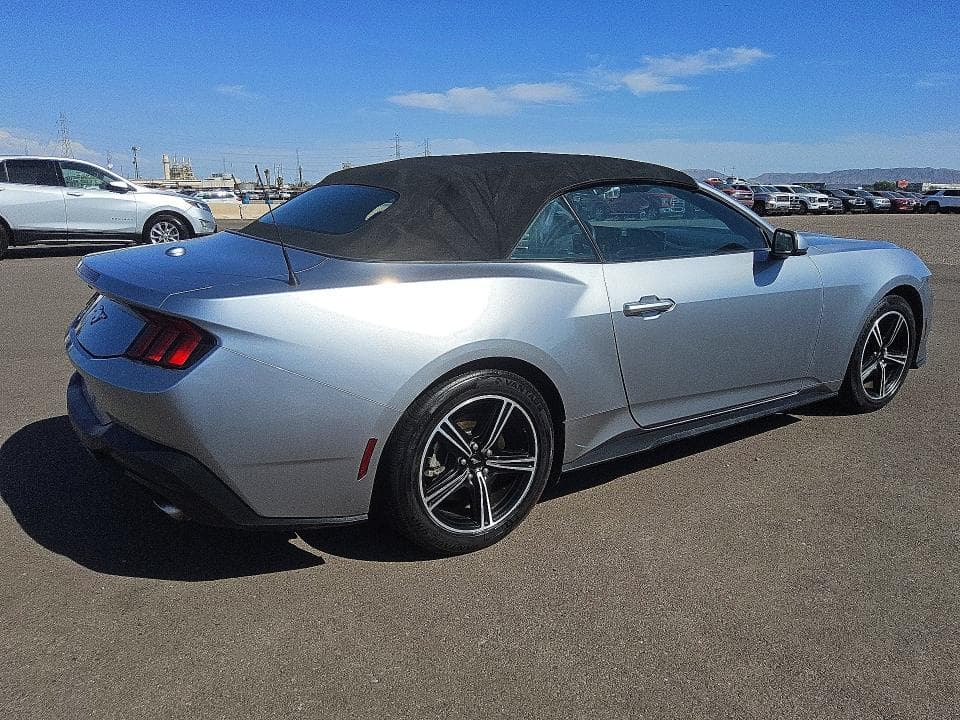 2024 FORD MUSTANG 3