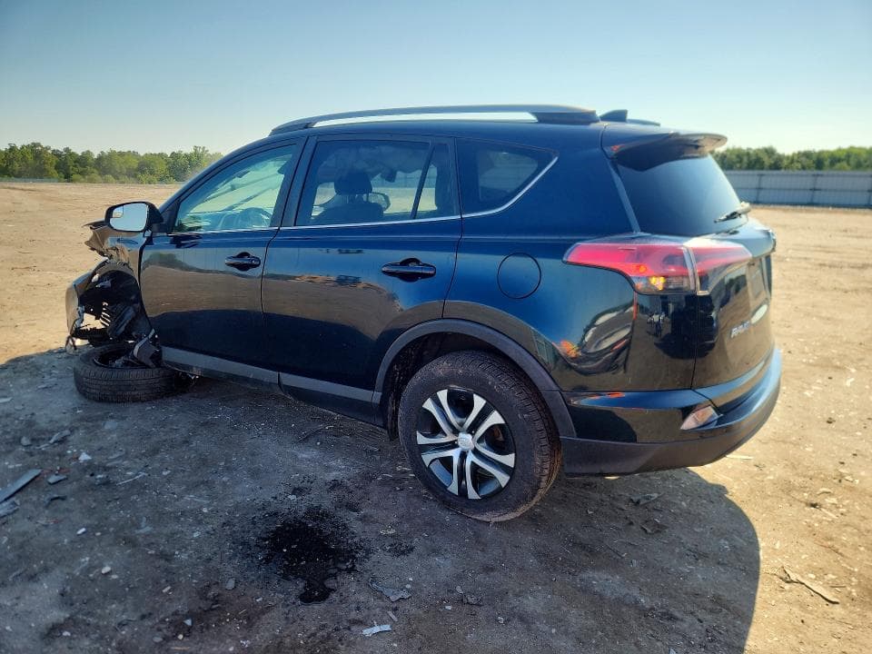 2018 TOYOTA RAV4 LE 2