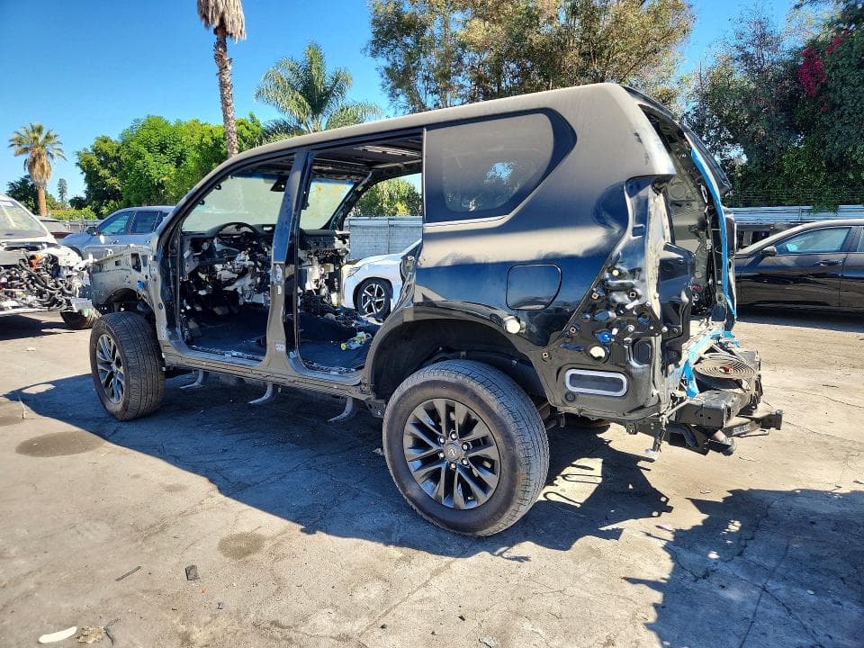 2023 LEXUS GX 460 2
