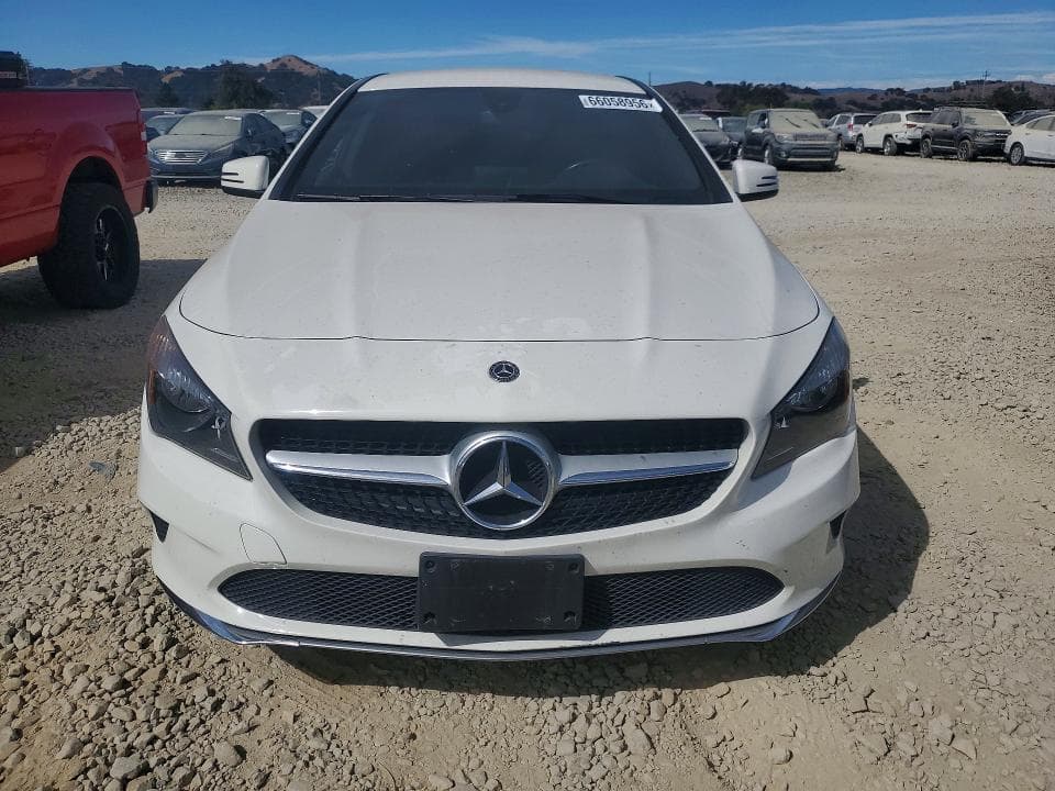2018 MERCEDES-BENZ CLA 250 5