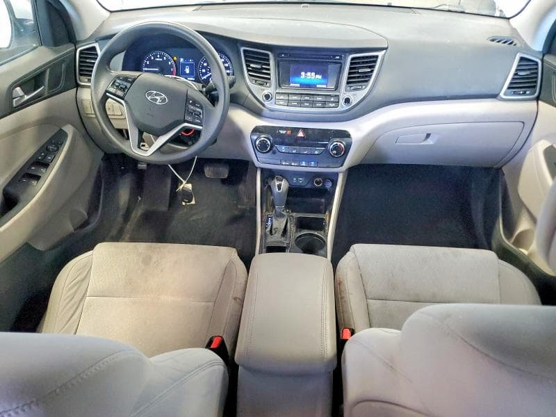 2017 HYUNDAI TUCSON SE 8