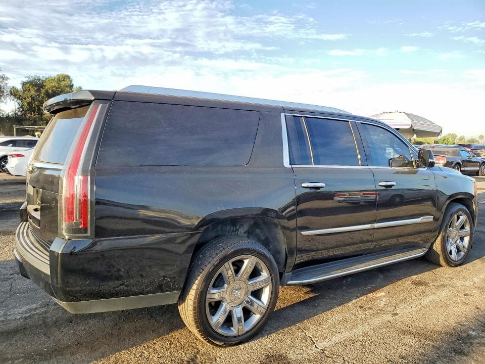 2020 CADILLAC ESCALADE ESV LUXURY 3