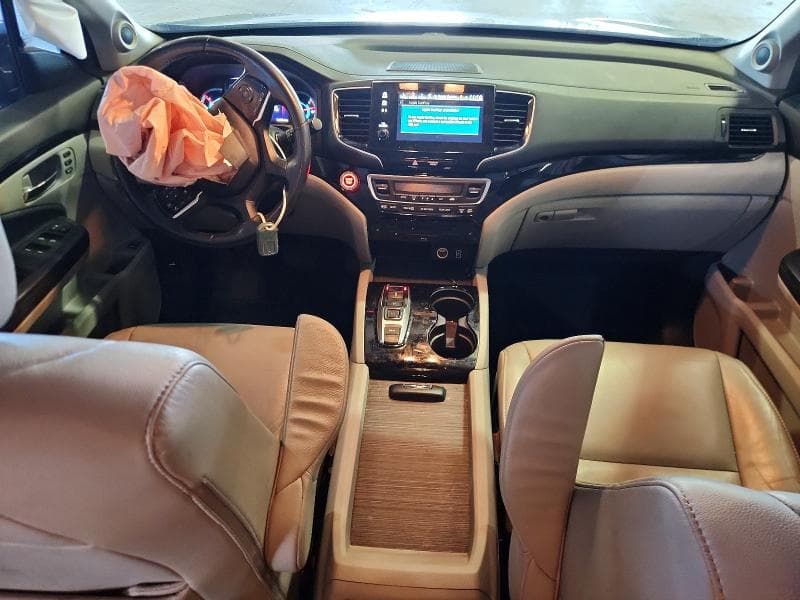 2019 HONDA PILOT TOURING 8
