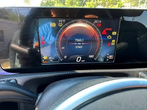 2019 MERCEDES-BENZ A 220 8