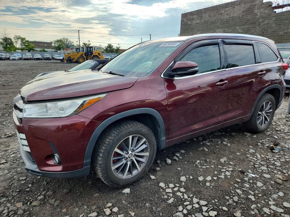 2017 TOYOTA HIGHLANDER XLE - 1