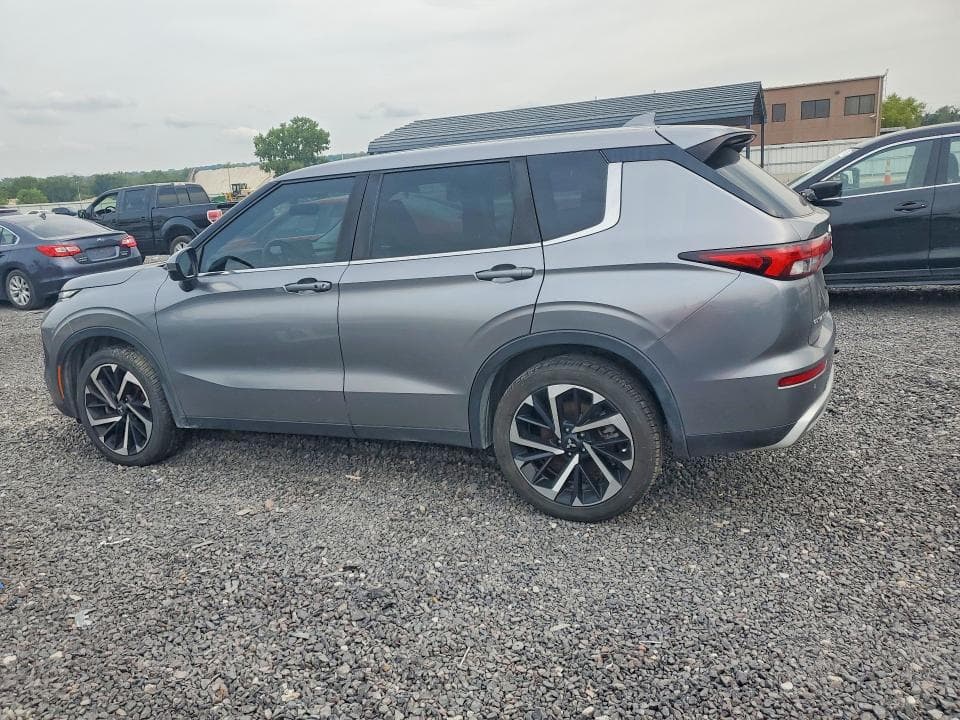 2023 MITSUBISHI OUTLANDER SE 2