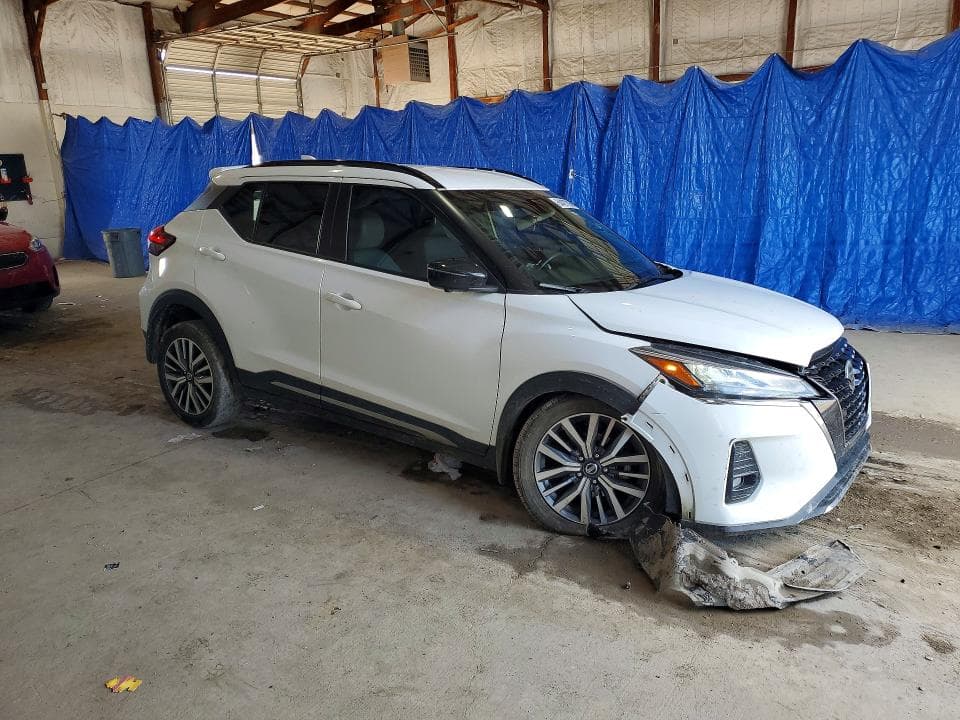 2021 NISSAN KICKS SR 4