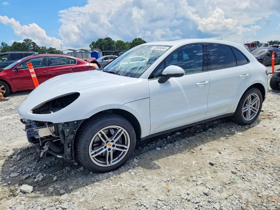 2021 PORSCHE MACAN - 1