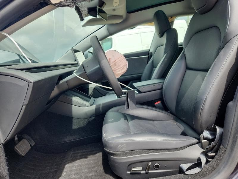 2025 TESLA MODEL 3 7