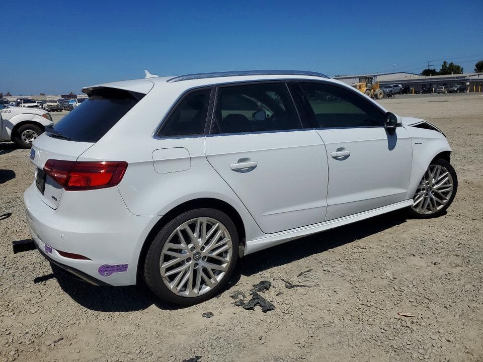 2018 AUDI A3 E-TRON PREMIUM PLUS 3