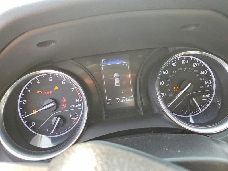 2018 TOYOTA CAMRY LE 9