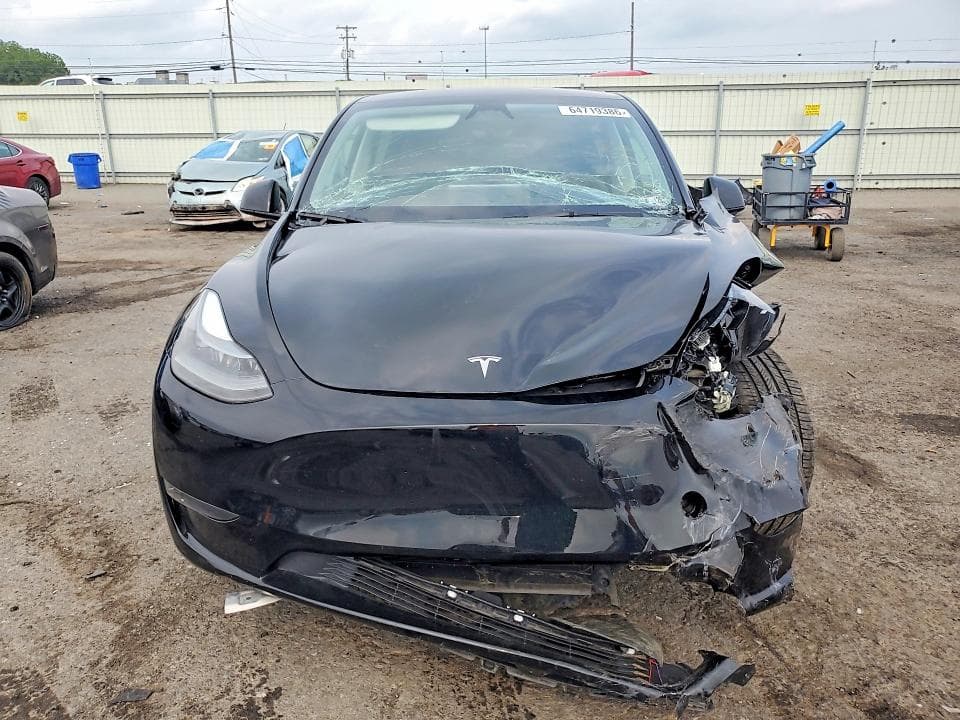 2024 TESLA MODEL Y 5
