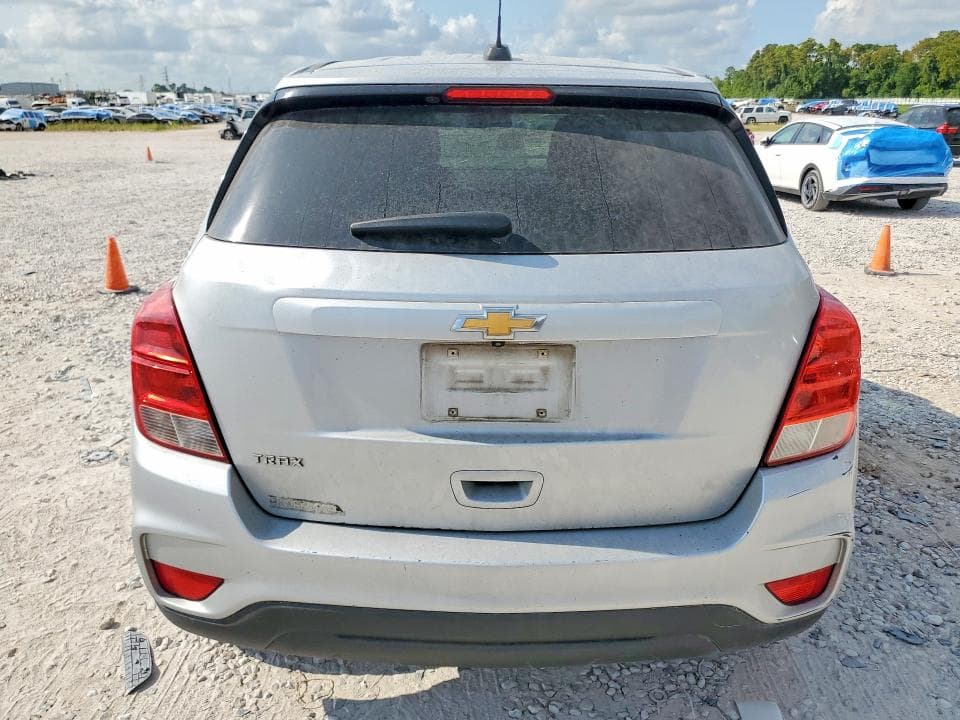 2020 CHEVROLET TRAX LS 6