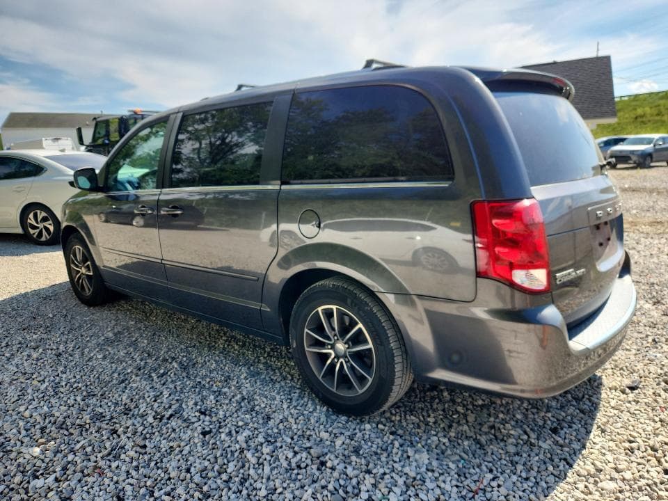 2017 DODGE GRAND CARAVAN SXT 2