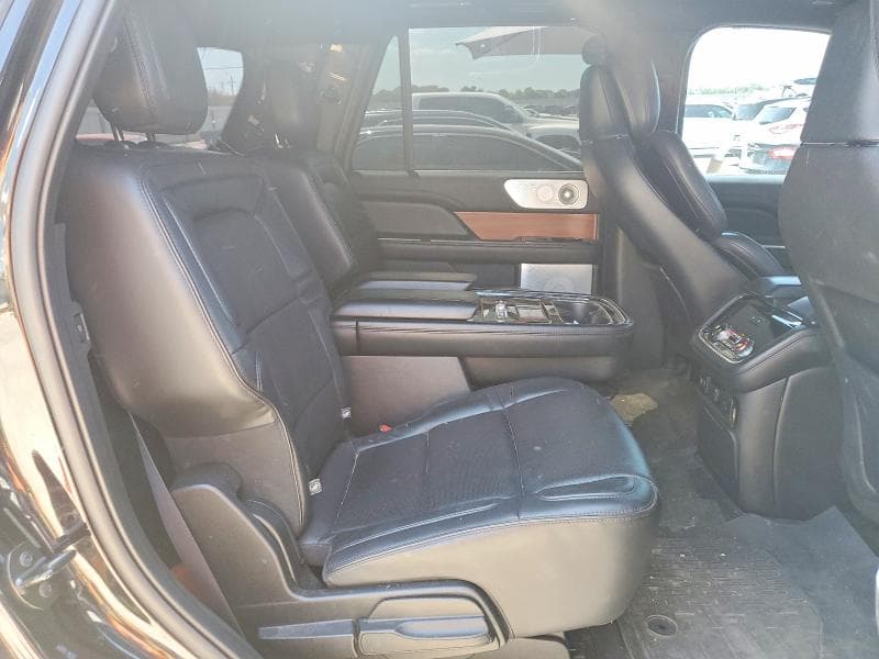 2019 LINCOLN NAVIGATOR RESERVE 10