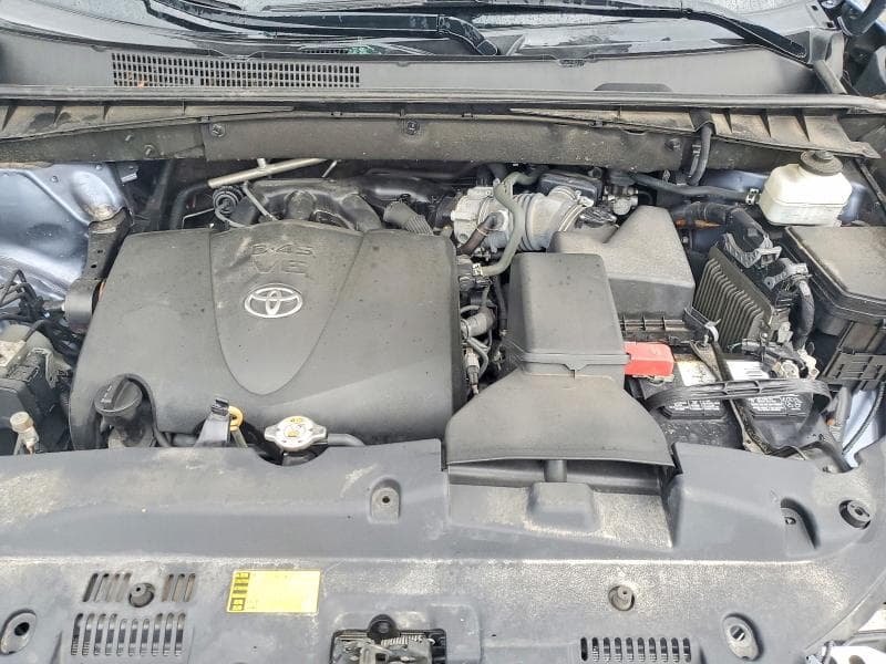 2019 TOYOTA HIGHLANDER XLE 12