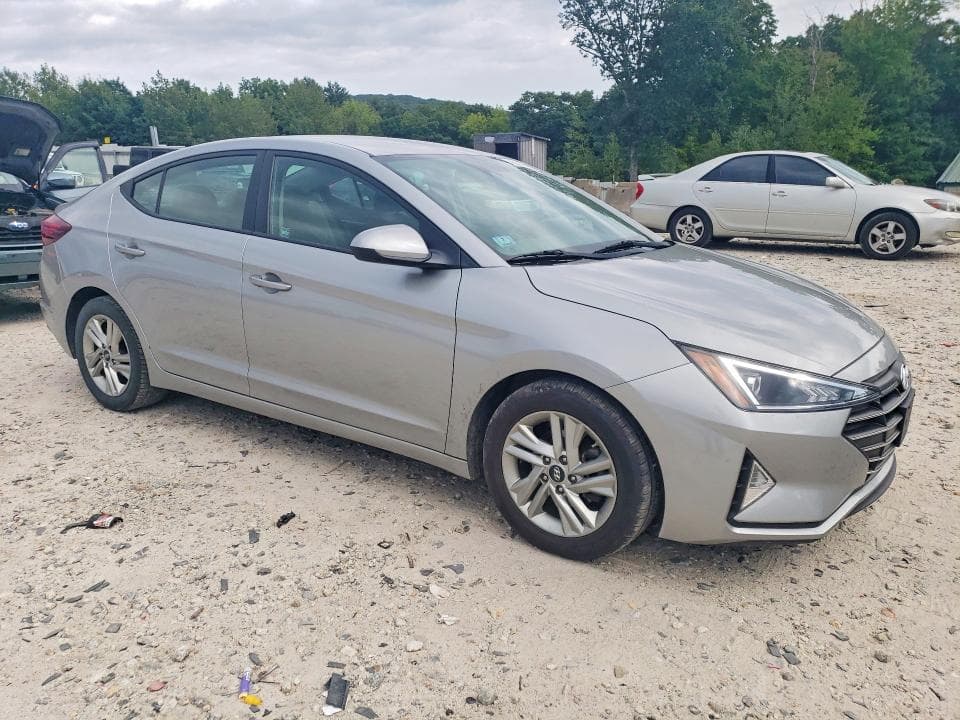 2020 HYUNDAI ELANTRA SEL 4