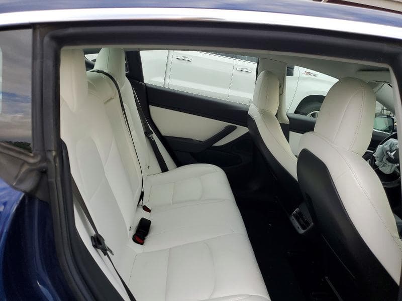 2018 TESLA MODEL 3 10