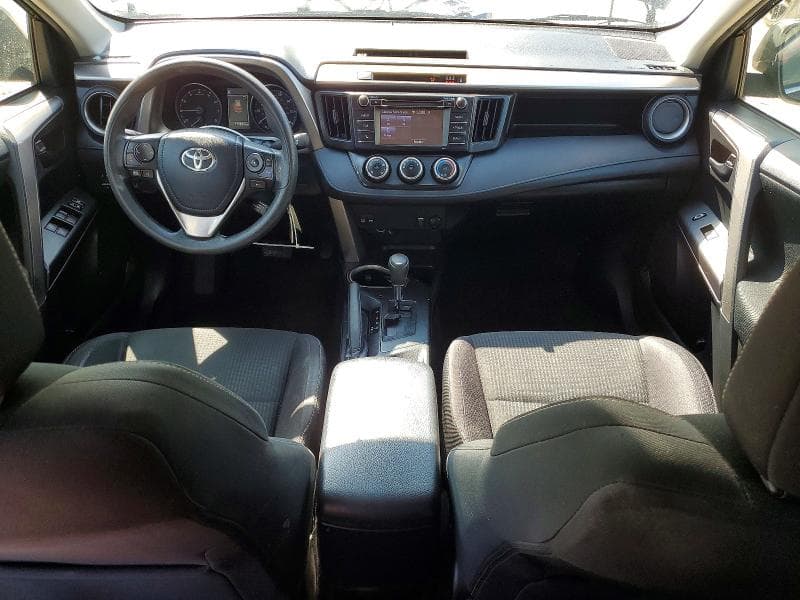 2018 TOYOTA RAV4 LE 8