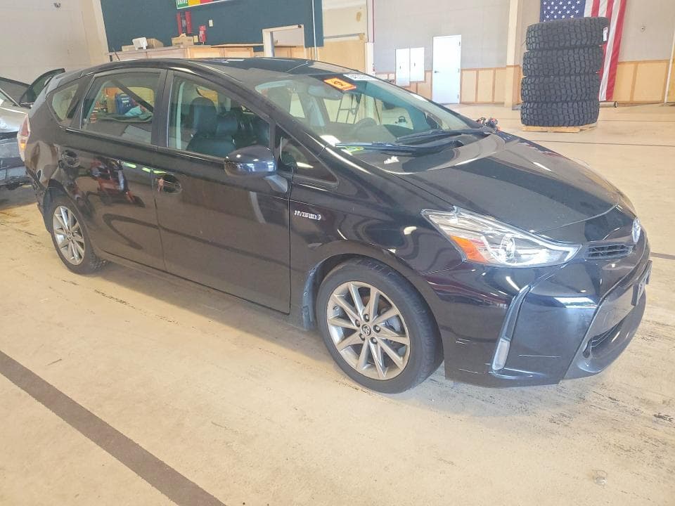 2017 TOYOTA PRIUS V FIVE 4