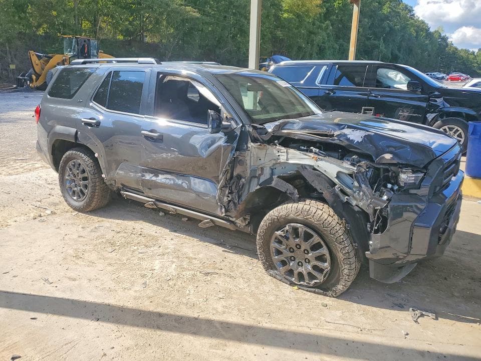 2026 TOYOTA 4RUNNER SR5 4