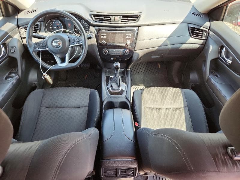 2017 NISSAN ROGUE SV 8