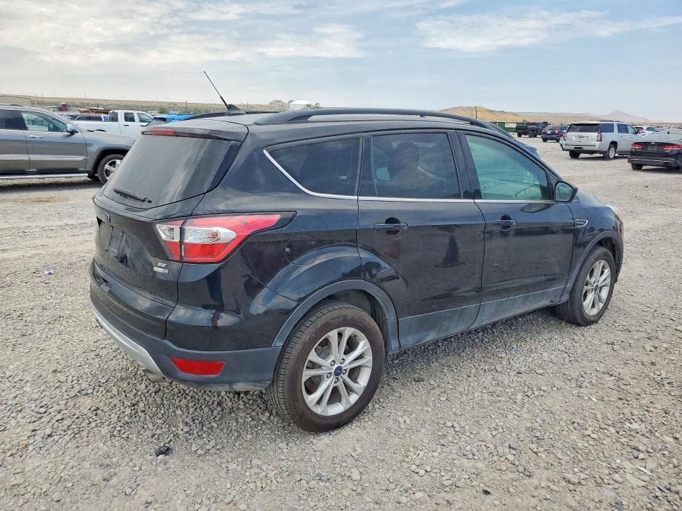 2018 FORD ESCAPE SE 3