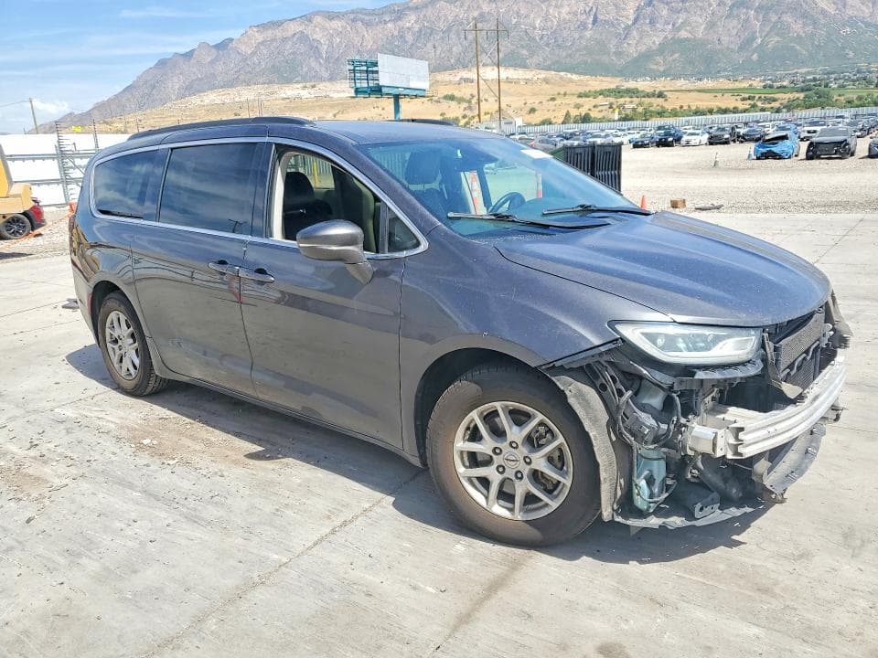 2022 CHRYSLER PACIFICA TOURING L 4