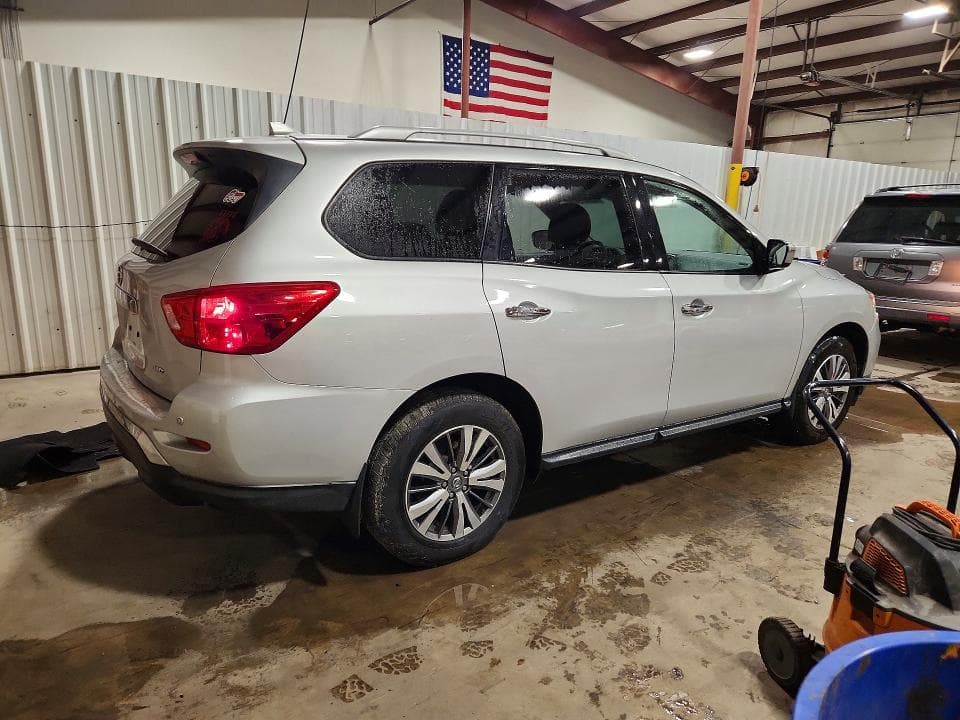 2019 NISSAN PATHFINDER S 3