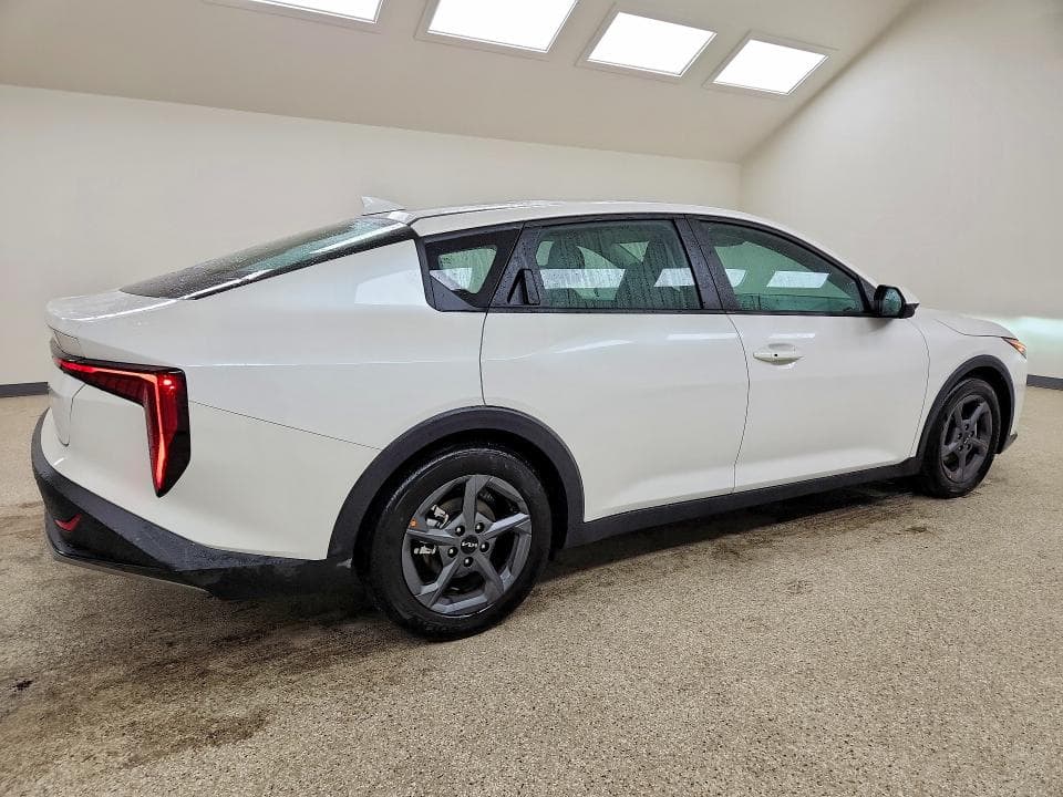 2026 KIA K4 LXS 3