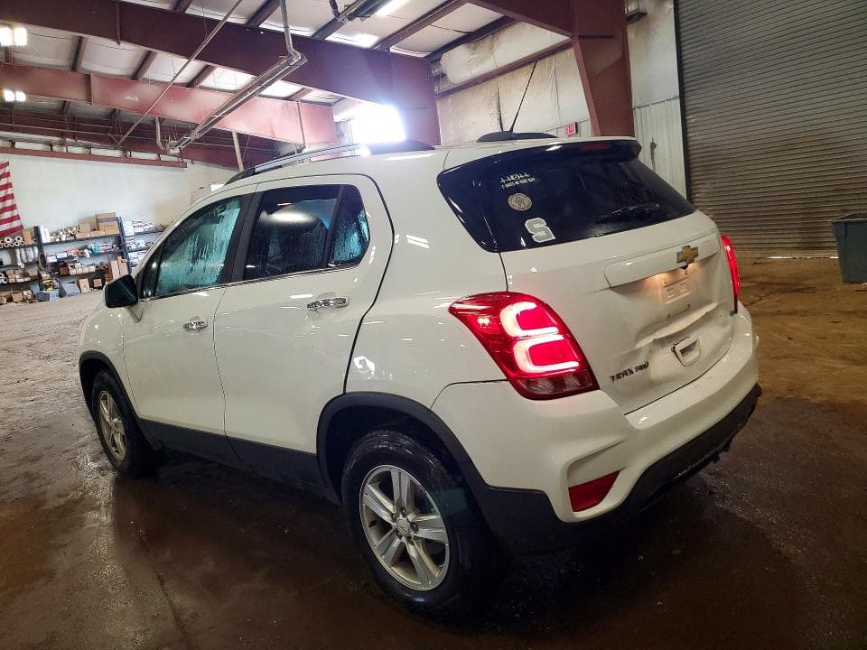 2020 CHEVROLET TRAX 1LT 2