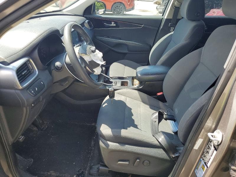 2019 KIA SORENTO LX V6 7
